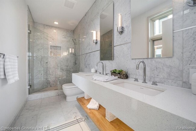 Building Photo - 1450 Townsend St