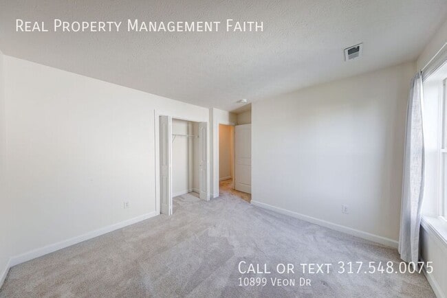 Building Photo - 10899 Veon Dr