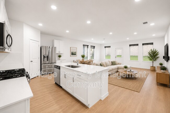 Building Photo - 4044 Rock Ml Dm