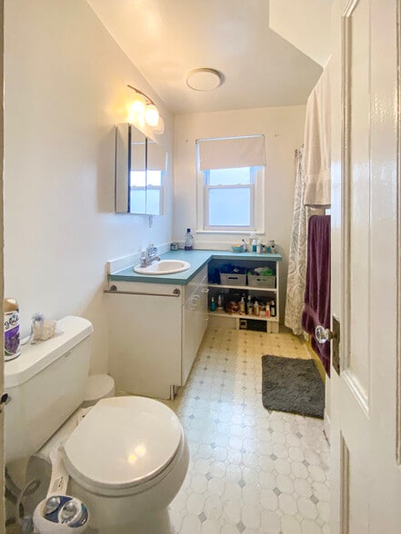 Building Photo - 39 Gorham St