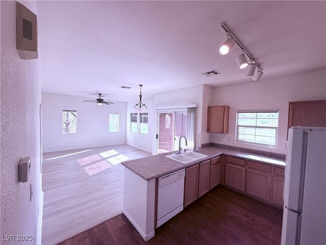 Primary Photo - 3805 Ormond Beach St