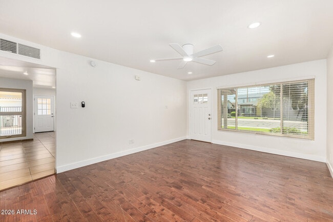 Building Photo - 3507 N Apache Way