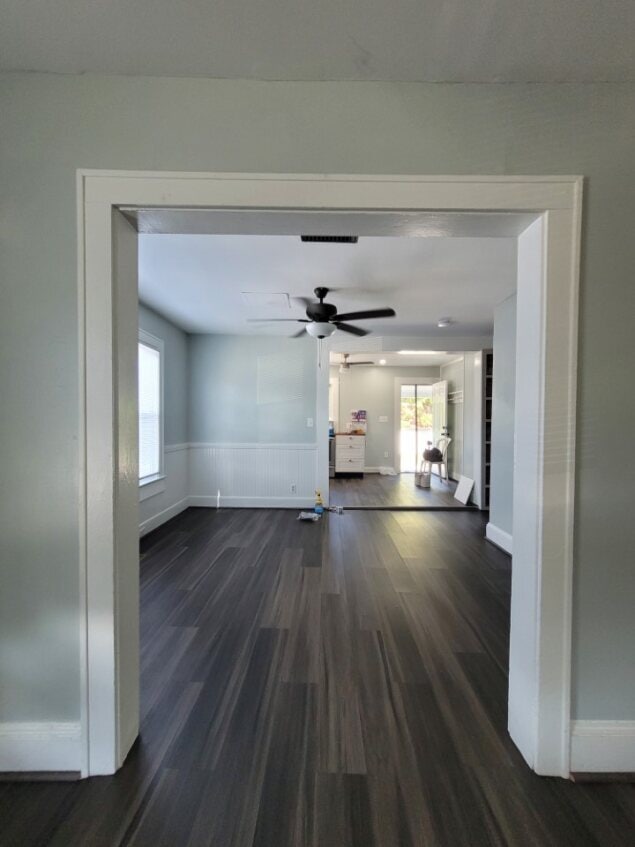 Building Photo - 121 W Main St