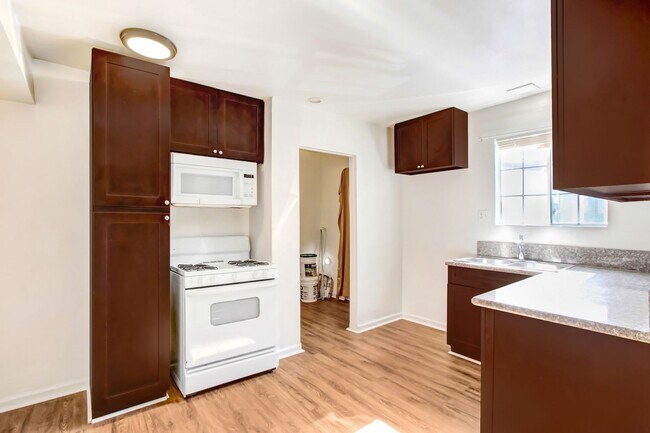 Building Photo - 3945 Severence Ave.