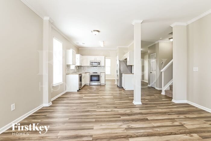Building Photo - 224 Brycewood Dr