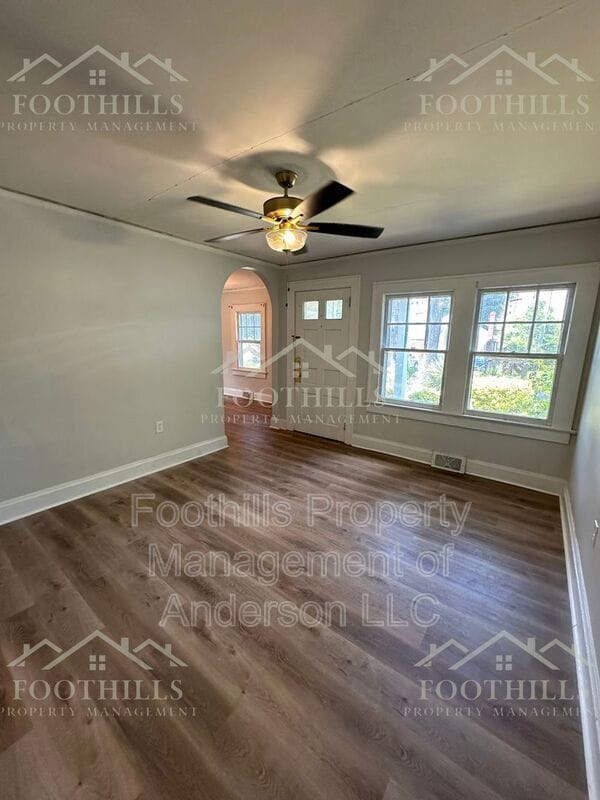 Building Photo - 611 Bonham Ct