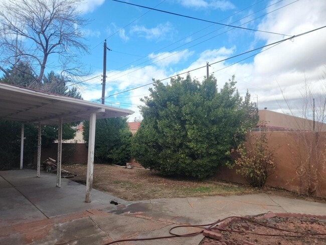 Building Photo - 8509 Bellehaven Pl NE