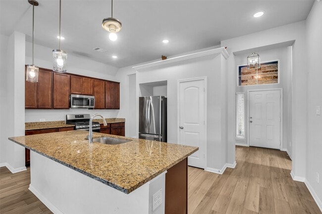 Building Photo - 3430 Redbridge court