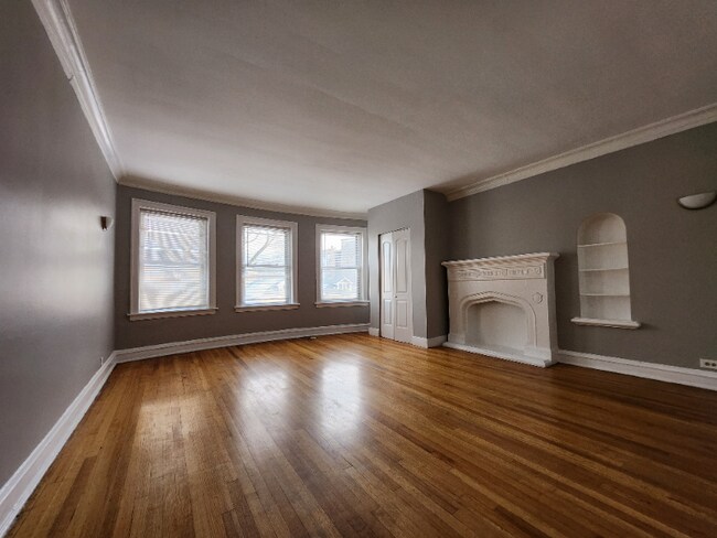 Building Photo - 8348 S Maryland Ave