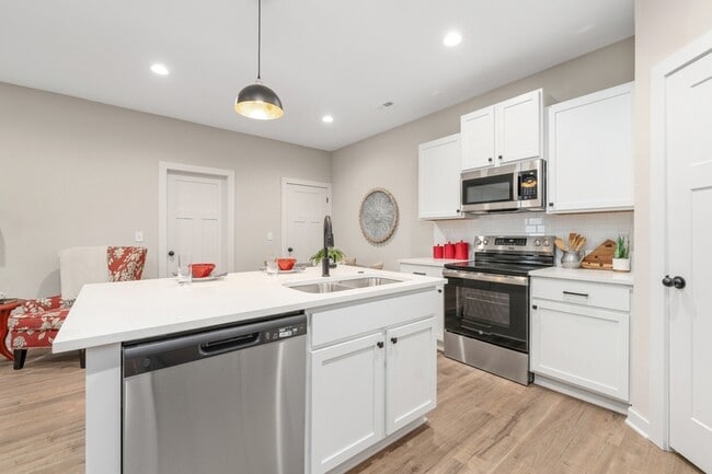 Building Photo - 2432 S Wheatland St