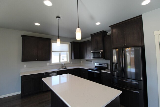 Building Photo - 7020 Dorchuck Rd