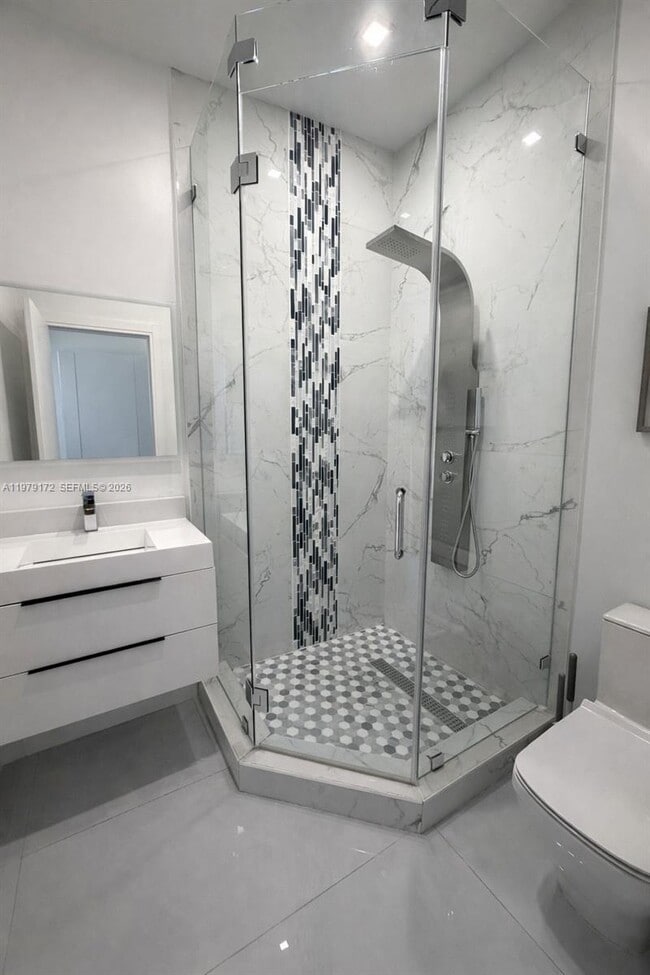 Building Photo - 2516 NE 21st St