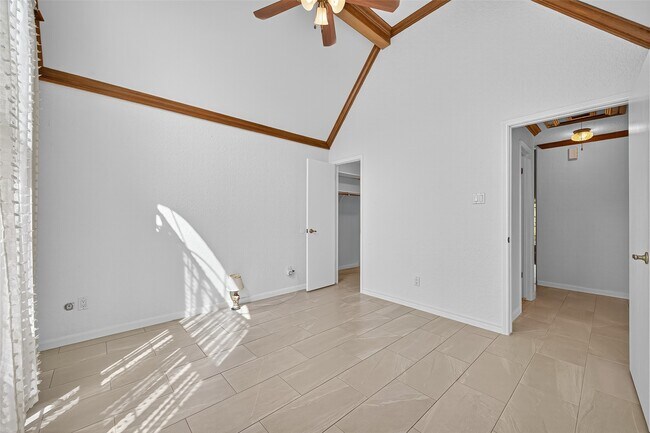Building Photo - 2711 Yost Blvd