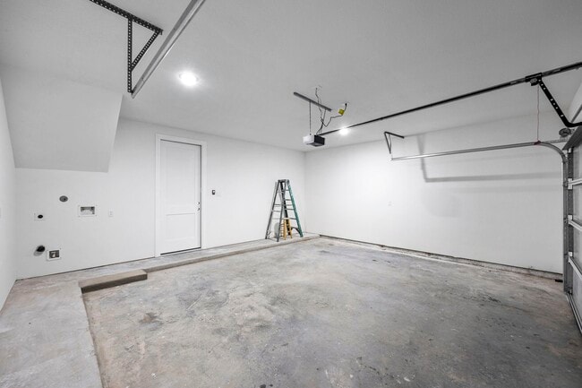 Building Photo - 2310 Detering St