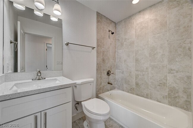 Building Photo - 1580 Quarter Horse Dr