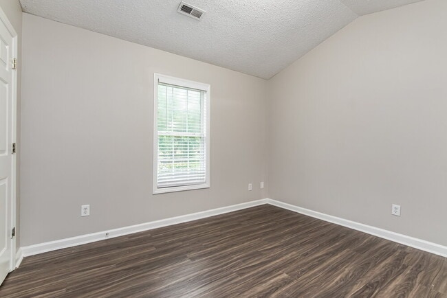 Building Photo - 33 Brantley Cir