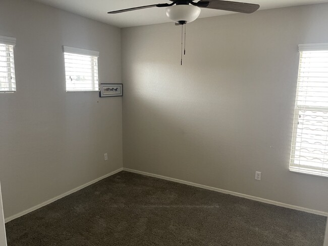 Building Photo - 11593 W Palo Verde Ave