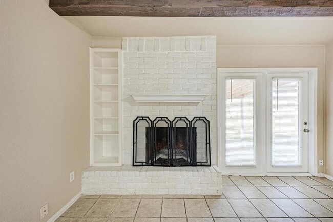 Building Photo - 1502 Sagebrush Dr