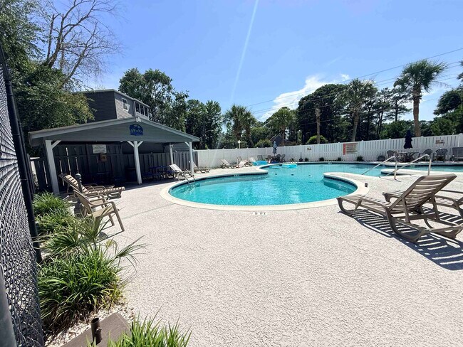 Building Photo - 10174 Beach Dr SW