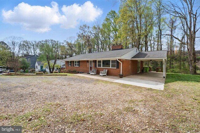 Building Photo - 3993 Orange St