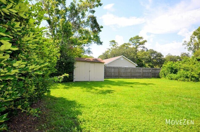 Building Photo - 4319 Maple Ave