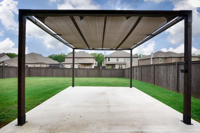 Building Photo - Beautiful 4-Bedroom Home with Office, Bonus Room, and Large Backyard