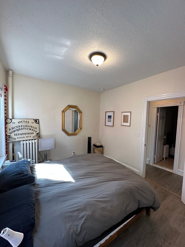 Building Photo - 117 Hanover St