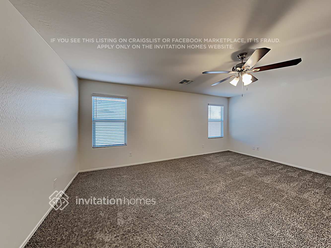 Building Photo - 17144 W Pinnacle Vista Dr