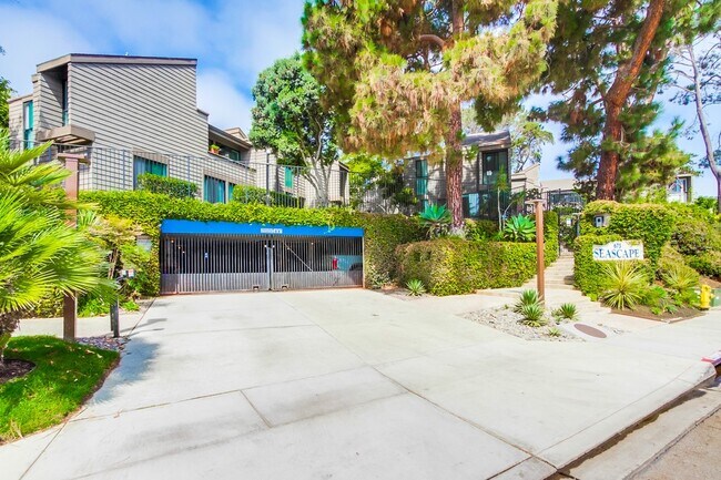 Building Photo - 675 S Sierra Ave