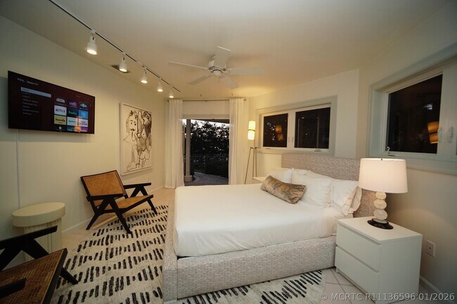 Building Photo - 4000 S Ocean Blvd