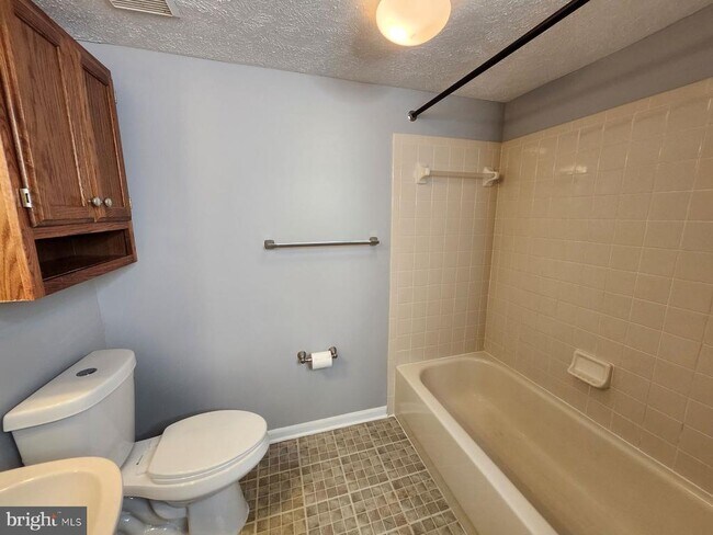 Building Photo - 12236 Ladymeade Ct