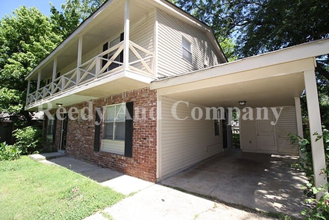 Building Photo - 5194 Colewood Ave