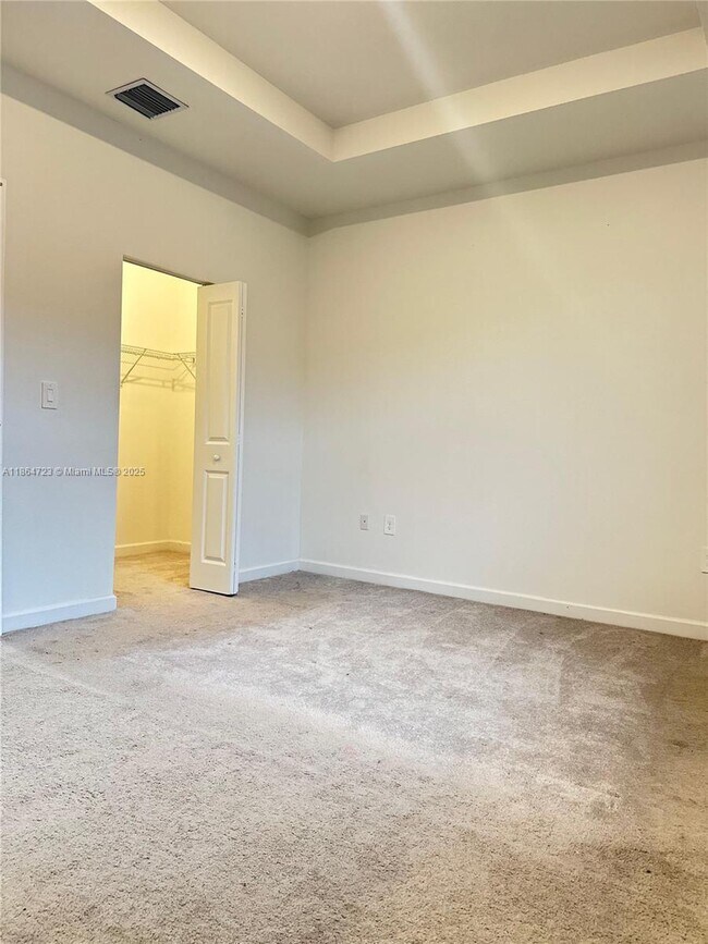 Building Photo - 11775 SW 246 Terrace