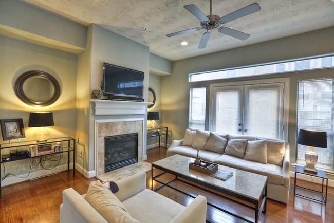 Building Photo - 1315 Birdsall St