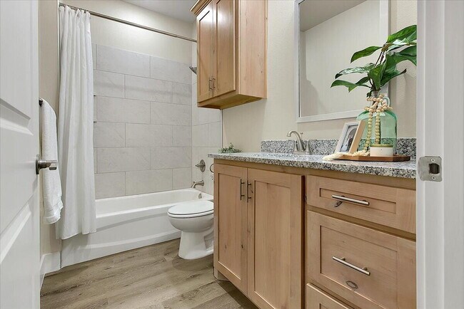 Building Photo - 136 Calvin Dr