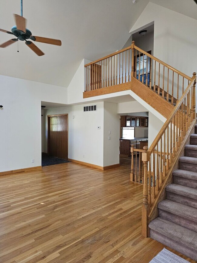 Building Photo - Incredible Hauser Lake Waterfront Home for...