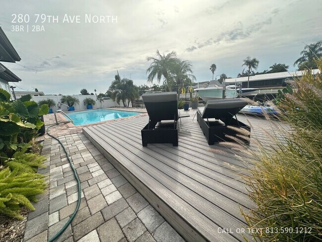 Building Photo - 280 79th Ave N