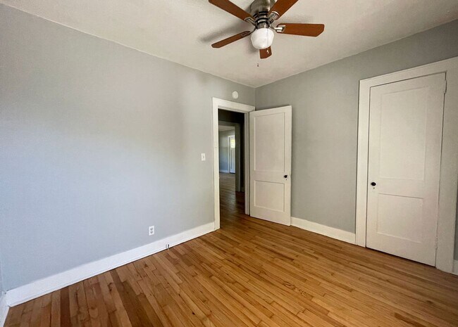 Building Photo - Available now. Totally remodeled 3 BR/2 BA...