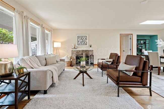 Building Photo - 11807 96th Ave SW