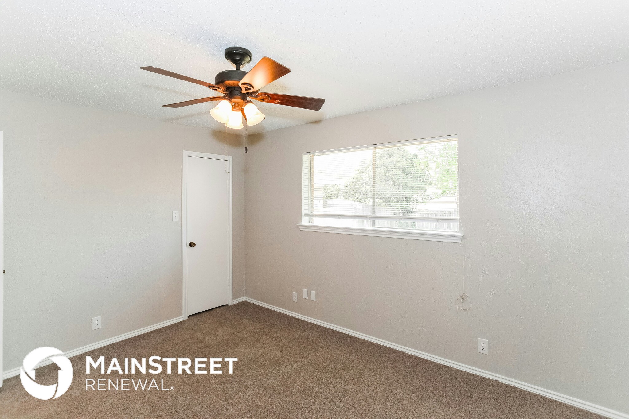 Building Photo - 1813 El Paso St