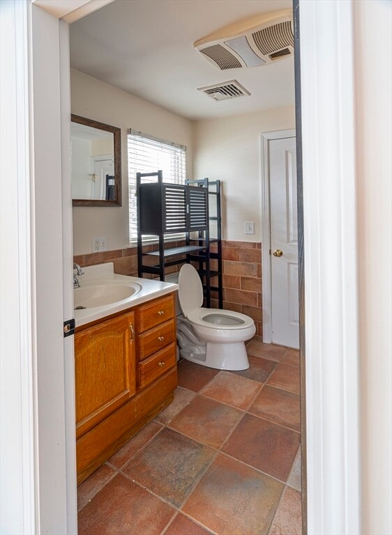 Building Photo - 1364 High St