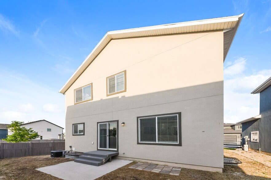 Building Photo - 4907 Breezy Patch Rd