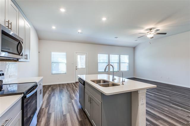 Building Photo - 226 Stonebrook Trl