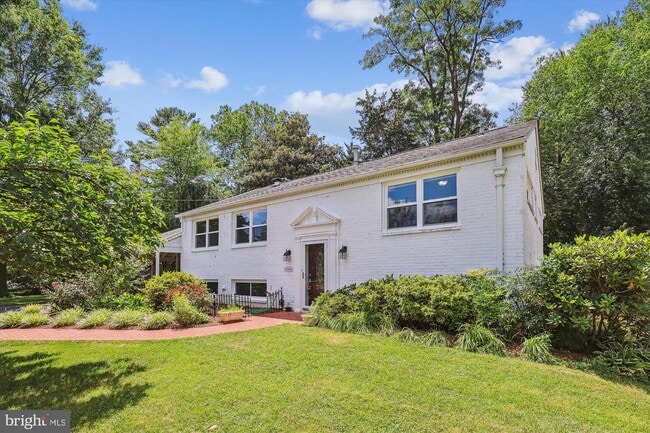 Primary Photo - 6916 Southridge Dr