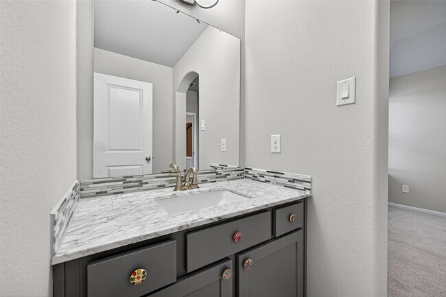 Building Photo - 1107 Passion Flower Wy
