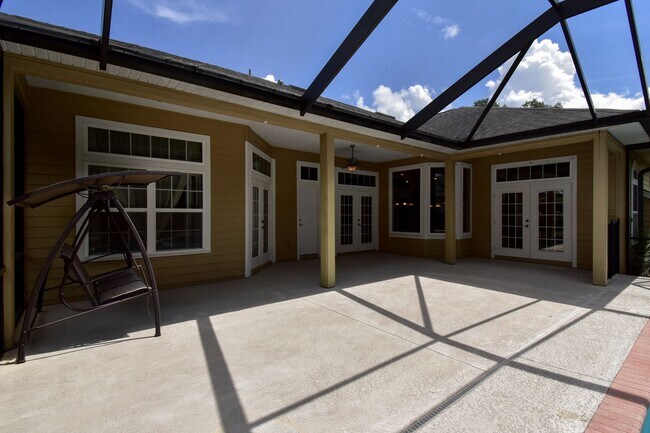 Building Photo - Spacious 4BR + Office Home with Pool in Garison Way