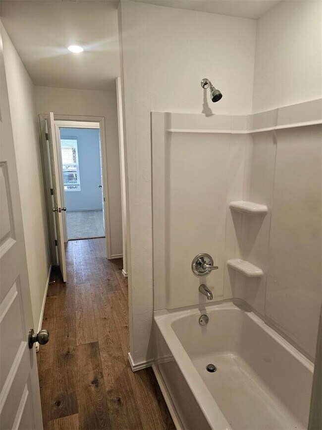 Building Photo - 1824 Rock Elm Dr