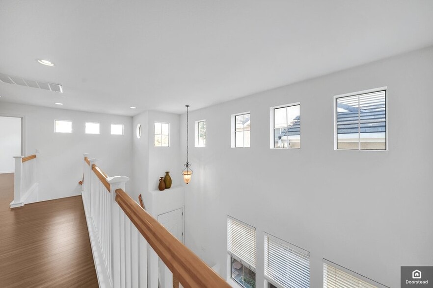 Building Photo - 1776 Wayne Cir