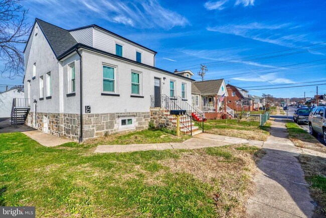 Building Photo - 6722 Brentwood Ave