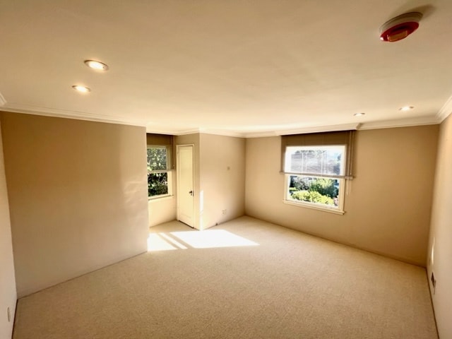 Building Photo - 8967 St Ives Dr